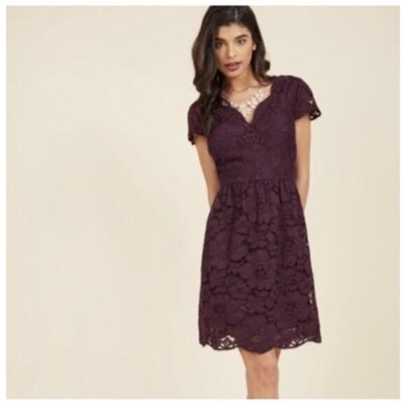 Wendy Bird Women's Eggplant Purple Lace Unrivaled Refinement Cocktail Dress Sz 8 - Picture 1 of 10